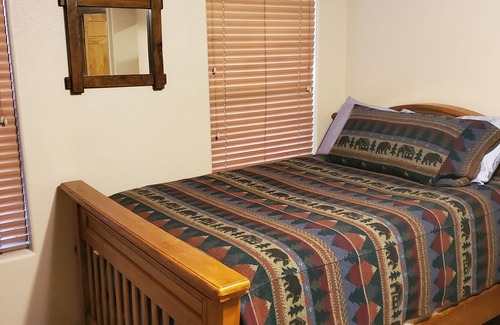 Alto Cabin | Cozy Pines Cabin - Your Home Away from Home