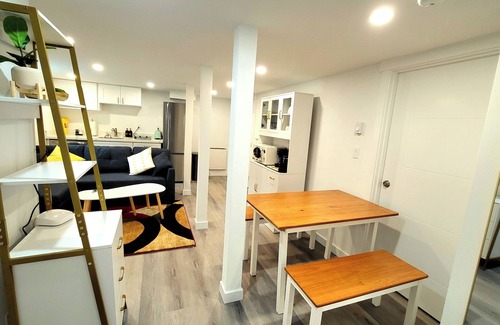 Northgate Apartment | Cozy Place in Northgate, Near Light Rail