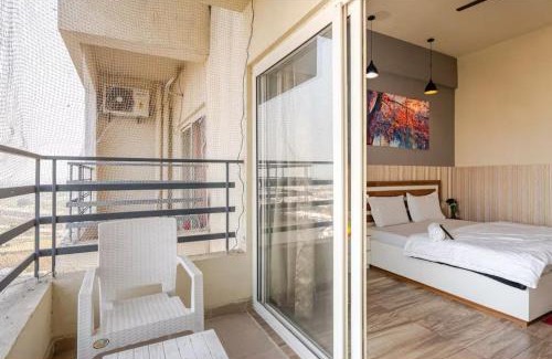 Greater Noida Apartment | cozy place-paramount golf forest