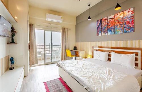 Greater Noida Apartment | cozy place-paramount golf forest