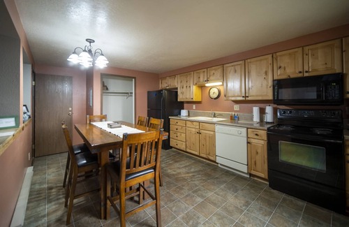 West Yellowstone Condo | Cozy Place To Enjoy With Friends and Family.