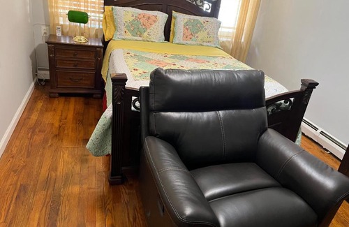 Canarsie House | Cozy Place