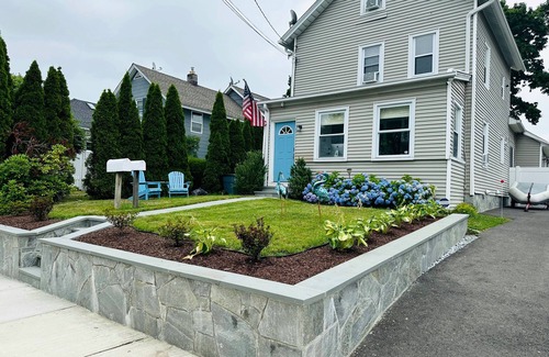 Norwalk Apartment | Cozy, pleasant 2BR apt in Beach community! Only 1hr to NYC!