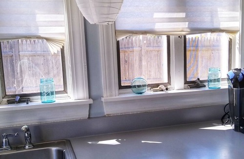 Newburyport Cottage | Cozy Plum Island Cottage. Walk to beach.