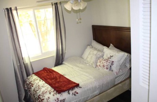 Springfield House | Cozy Posh 3BRs/3 Baths in spring field near Washington DC