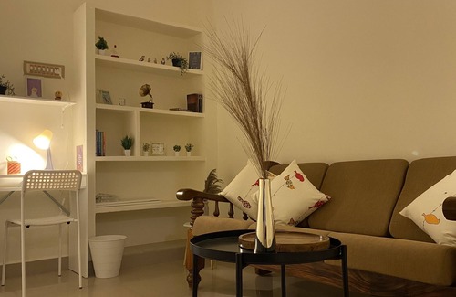 Manapakkam House | Cozy & Premium 1 BHK Homestay Near DLF & L&T