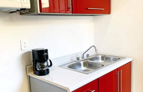 Puerto Juarez Apartment | Cozy Private Apartment, Pool, GYM, 10 MIN 5ft Av