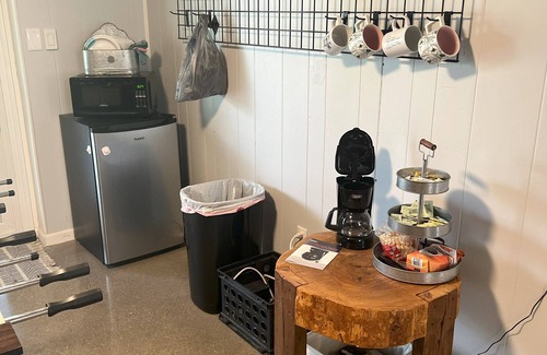 Madison House | Cozy, private basement in quaint, Madison, IN with WiFi, fitness room, backporch