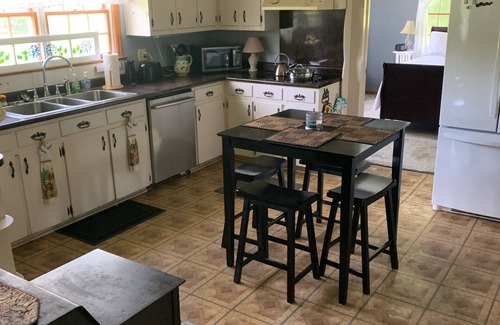 Cleveland House | Cozy, private, fully restored 2300 SF farmhouse with adjoining acreage