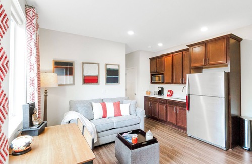 Port Orchard House | Cozy Private Oasis in Port Orchard: 1BR Suite with Trails and Amazing Views