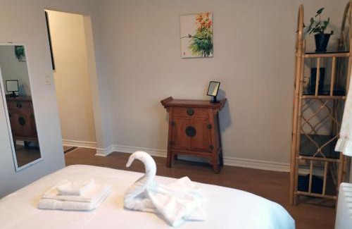 Englemount - Lawrence House | Cozy Private Rm Heart of North York Free Parking Full Kitchen Close to Downtown