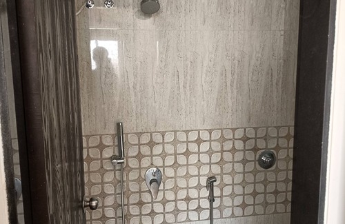 Chakala Apartment | Cozy private room for homely stay near Airport
