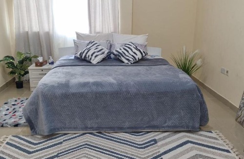 Mussafah House | Cozy Private Rooms in Central Shabia 12, Free Wi-Fi & Kitchen Access