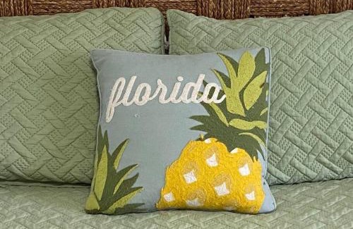 Pompano Beach Apartment | Cozy private studio 2 blocks from Pompano Beach