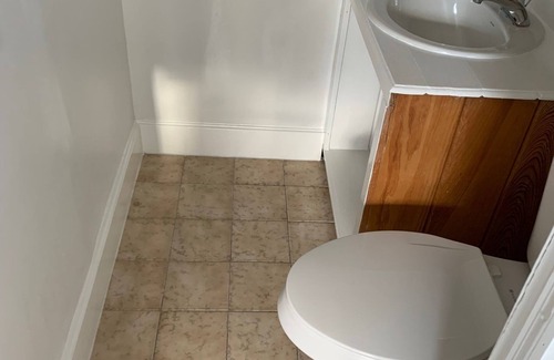 Westward Villas Subdivision Hotel | Cozy Queen Hideaway