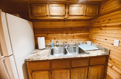 Waynesville Apartment | Cozy, Quiet and Private, Giant Jacuzzi Tub, 25 minutes to Asheville & Cherokee