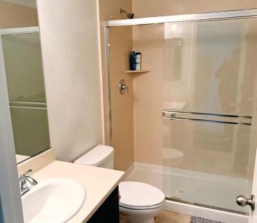 Newark Apartment | Cozy & Quiet Fully Equipped Newark Escape with Free WiFi, AC, and Easy Parking