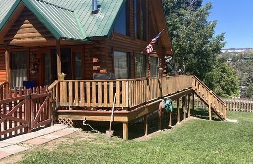 Collbran House | Cozy, Quiet Small Town Log Home. With Beautiful Mountain View.