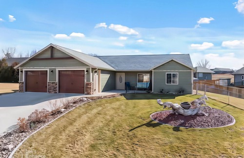 Belle Fourche House | Cozy ranch-style home in Belle Fourche, SD- perfect for families!