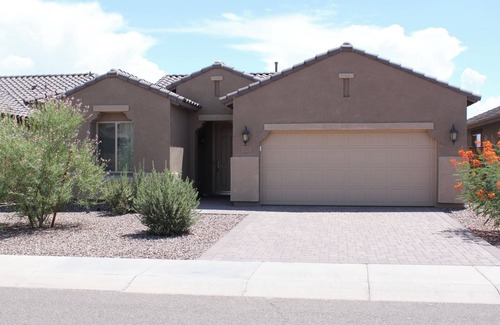 San Tan Valley House | Cozy Rancher. Quiet Street. Walk to Community Pool, Or Hit the Greens!