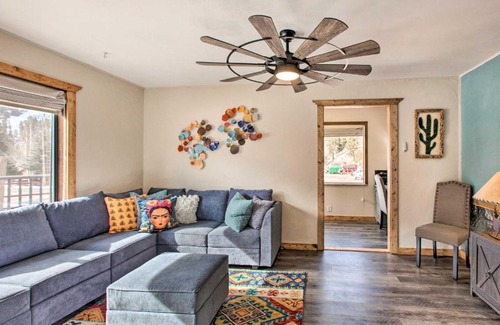 Red River Apartment | Cozy Red River Condo - Walk to Chair Lift!