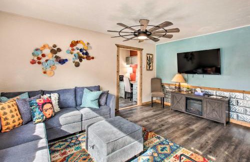 Red River Apartment | Cozy Red River Condo - Walk to Chair Lift!