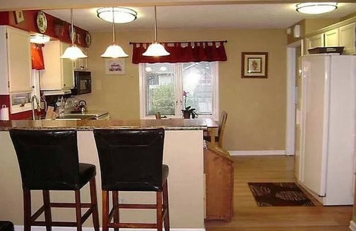 Ankeny House | Cozy & Relaxing Home