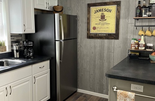 Fenwick Cottage | Cozy, remodeled 1940’s lake cottage on Long Lake in Ionia County
