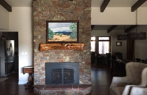 Flagstaff House | Cozy Remodeled Getaway in Continental Country Club, Large Wooded Lot & Wildlife