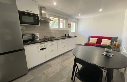 Saint-Brevin-les-Pins Apartment | Cozy Renovated 1BR Ground Floor Apartment with Garden near Beach - Saint Brevin L'Ocean