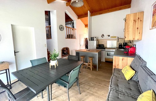 Bretignolles-sur-Mer House | Cozy Renovated Home with Large Garden, Pergola, and WiFi - Near Beach, Sleeps 5