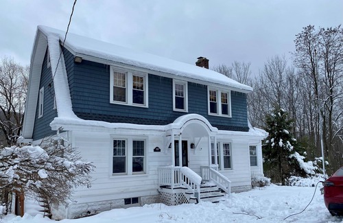 Oak Hill House | Cozy renovated home, ideal for skiing and hiking in Catskills