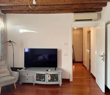San Polo Apartment | Cozy Retreat at Antico Mercato di Rialto