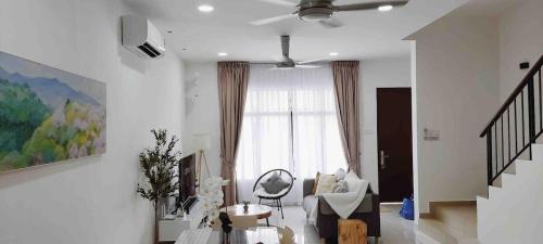 Tebrau House | Cozy Retreat @ Austin Landed House JB/Aeon/IKEA