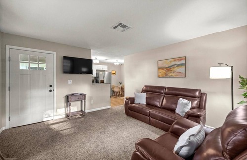 Historic District Apartment | Cozy Retreat in Historic Downtown Ocala