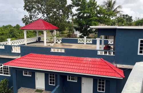Ocho Rios House | Cozy retreat just five min from downtown Ocho rios/beaches