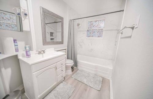 Tyler House | Cozy Retreat on Ferdell