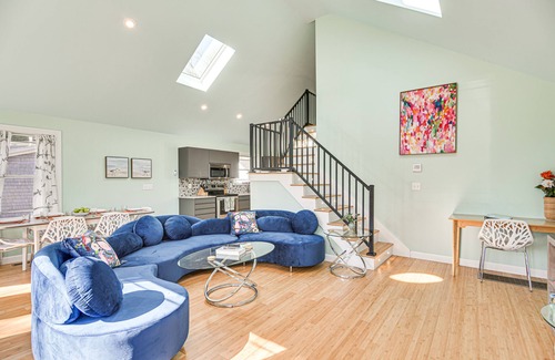 North Kingstown Cottage | Cozy Rhode Island Retreat w/Yard, Near Beaches!