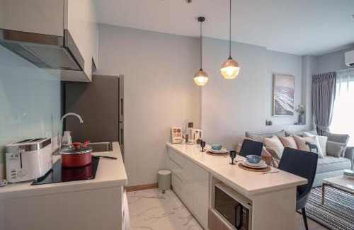 Chang Khlan Apartment | Cozy River 1B1B -Sky River- Infinity Long Rooftop Pool