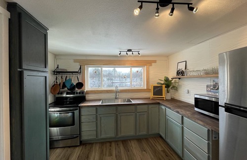 Cornell Cottage | Cozy River Cottage on the Old Abe Chippewa River.