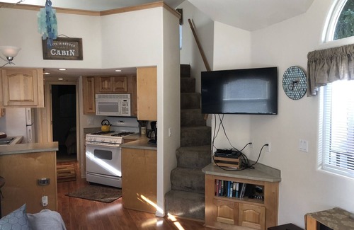Nehalem Cottage | Cozy River Cottage on the Oregon Coast