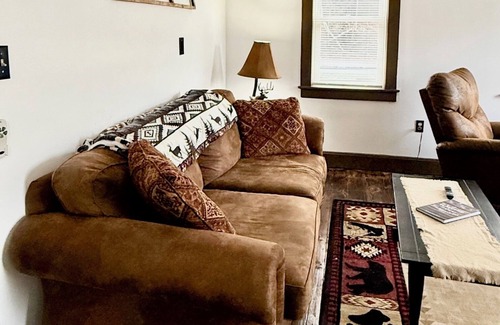 Seneca Rocks Cabin | Cozy river front log cabin close to, Seneca Rocks, Dolly Sods, Spruce Knob