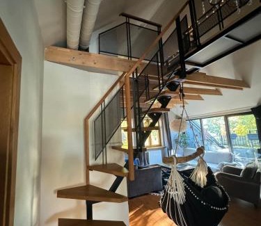 Kipsala Apartment | Cozy riverside penthouse