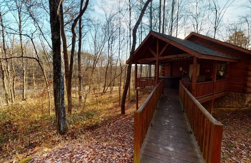 Logan Cabin | Cozy & Romantic cabin in Hocking Hills