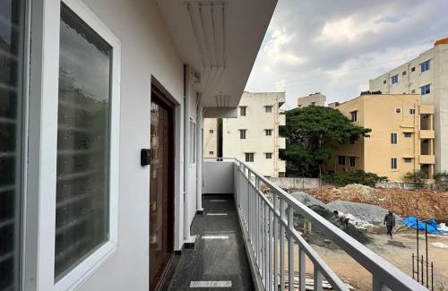 Electronics City Apartment | Cozy Room 1Bhk with Lift 401