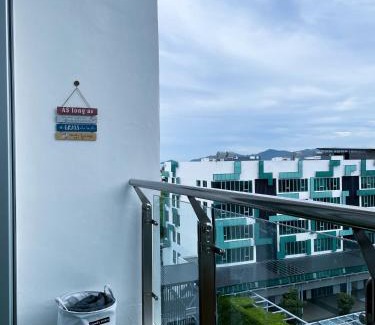 Tanjung Aru Apartment | Cozy Room 5min From Airport Wi-fi & Netflix At Aeropod Sovo