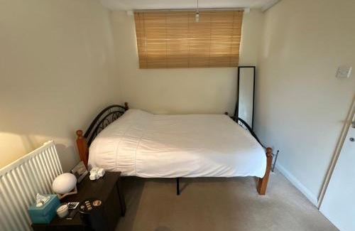 Canary Wharf House | Cozy Room in Shared Home near Canary Wharf