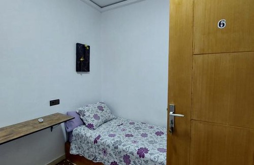 Tetouan House | Cozy Room & Modern Amenities 6