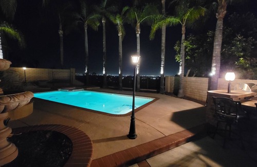 Corona House | Cozy room w pool/spa/gym access & panoramic view of the city! Mins from Disney!