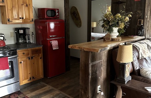 Roscoe Cabin | Cozy Roscoe Lakefront Cabin